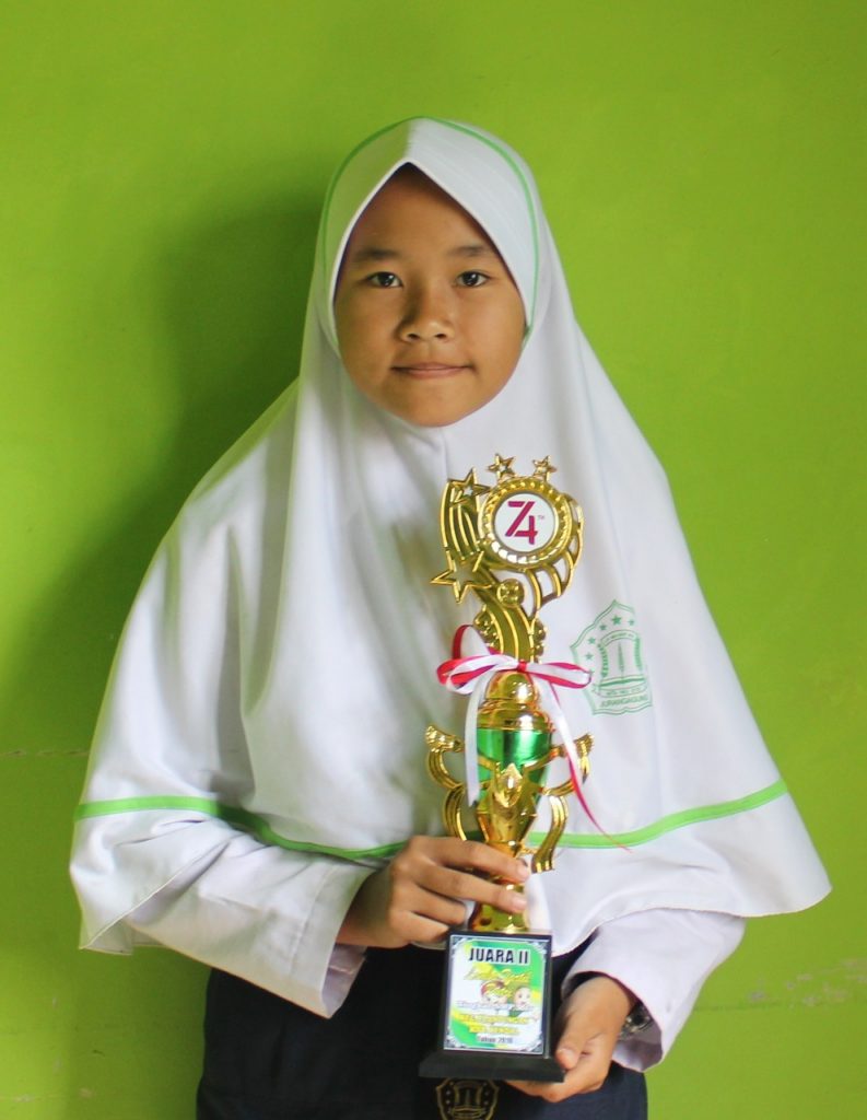 Lintang_Hilwa_Tsani_Juara_2_Lomba_Tartil_Putri_ SMP-MTs_Kec._Plantungan